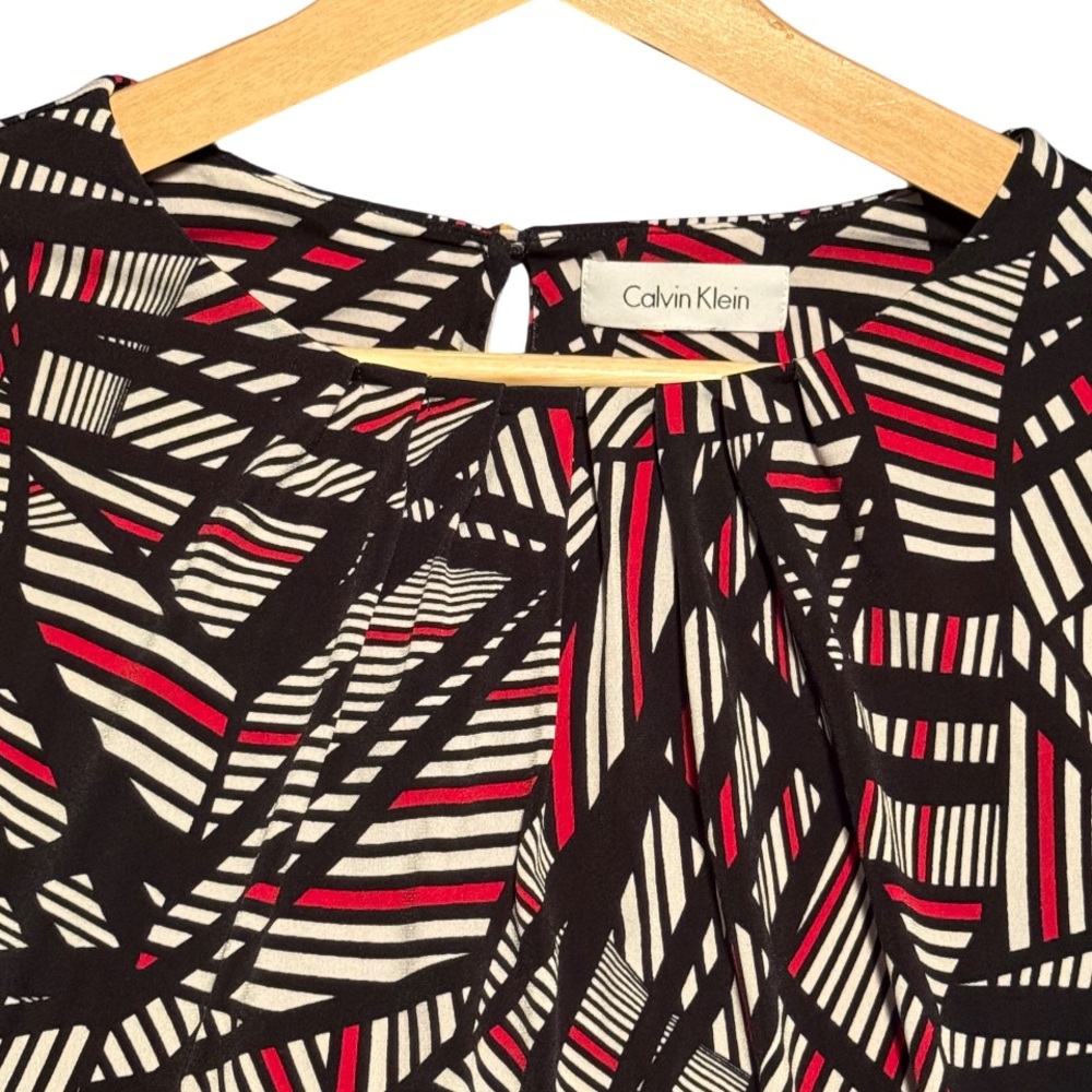 Calvin Klein Black White Red Abstract Print Sleeveless Blouse Size M - Picture 3 of 4